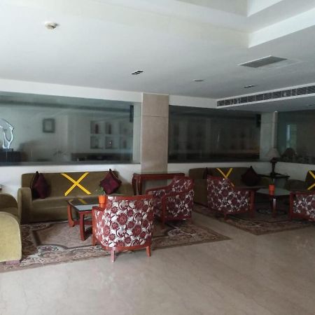 Hampshire Plaza Hotel Hyderabad Ngoại thất bức ảnh
