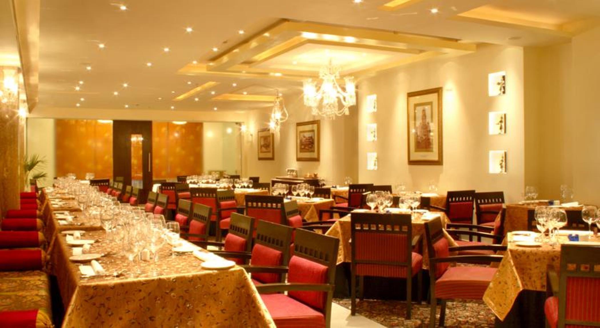 Hampshire Plaza Hotel Hyderabad Ngoại thất bức ảnh