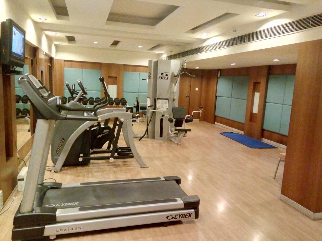 Hampshire Plaza Hotel Hyderabad Ngoại thất bức ảnh