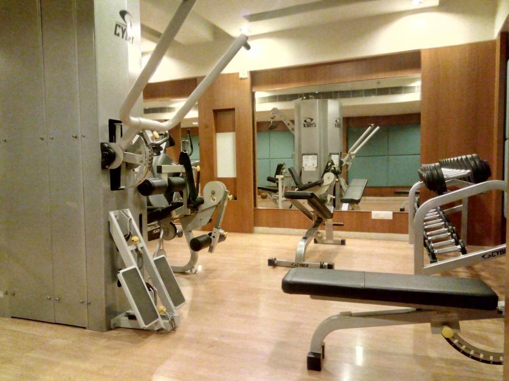 Hampshire Plaza Hotel Hyderabad Ngoại thất bức ảnh