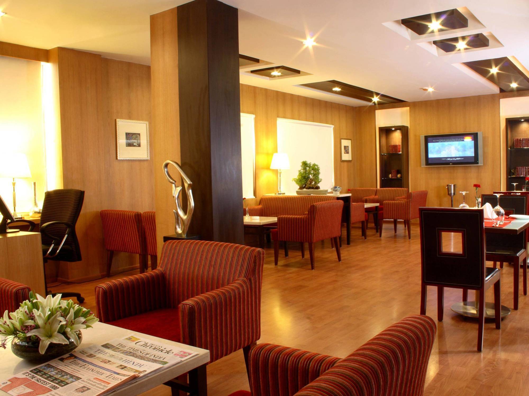 Hampshire Plaza Hotel Hyderabad Ngoại thất bức ảnh