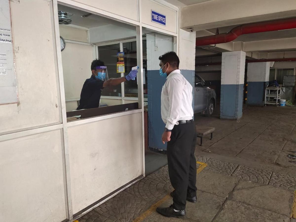 Hampshire Plaza Hotel Hyderabad Ngoại thất bức ảnh