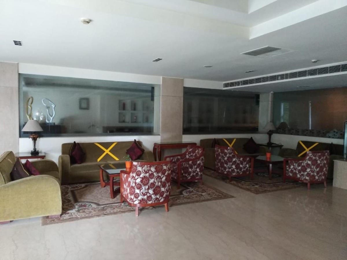 Hampshire Plaza Hotel Hyderabad Ngoại thất bức ảnh
